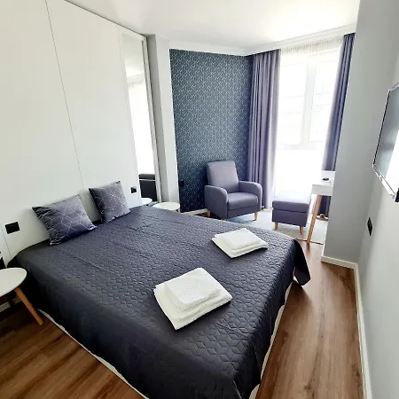Kalianny Stylish And Cozy Apartment Near The Sea Apartmán